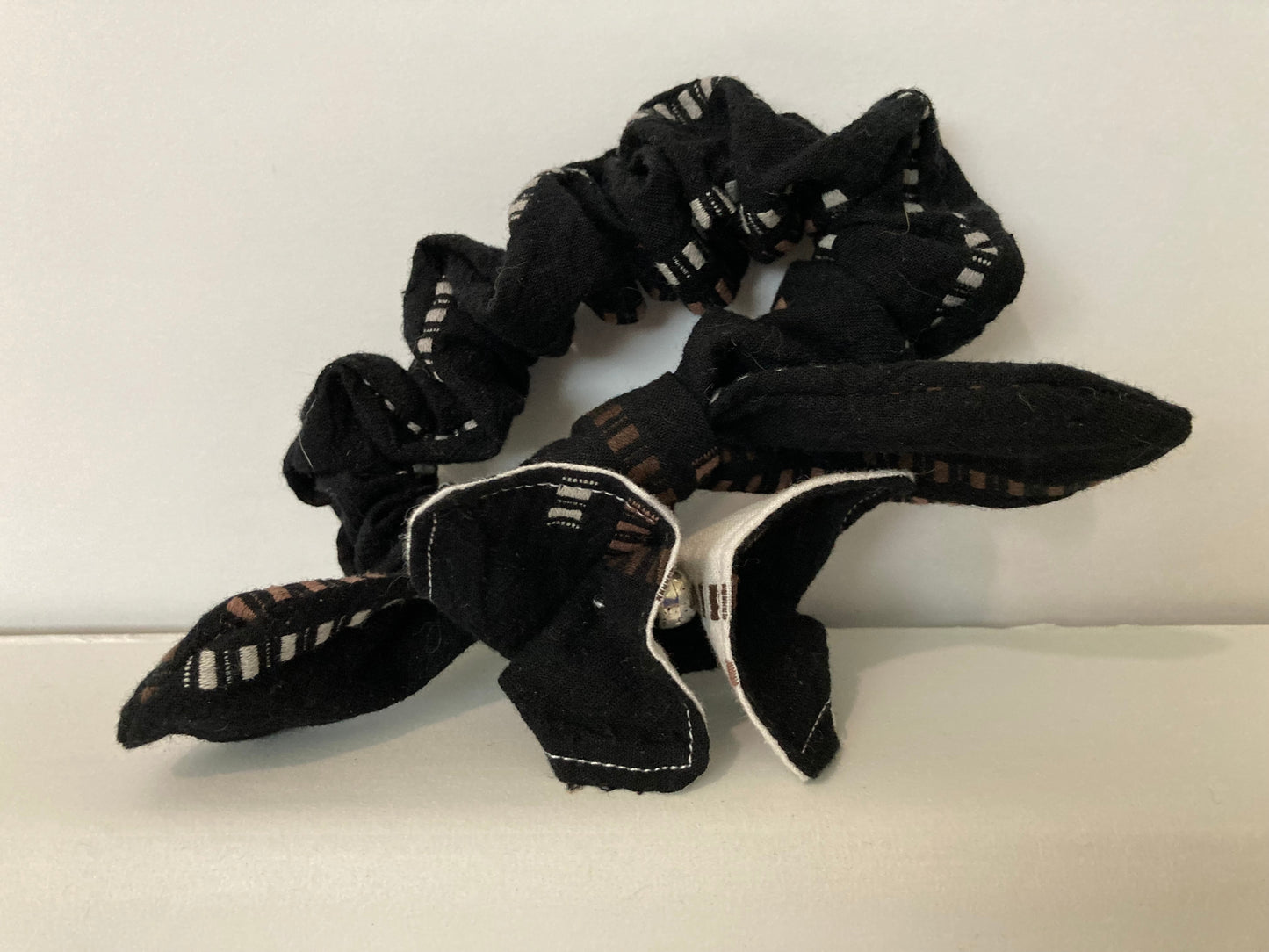 Scrunchie Butterfly - The Standard - Black w-White & Brown Blocks