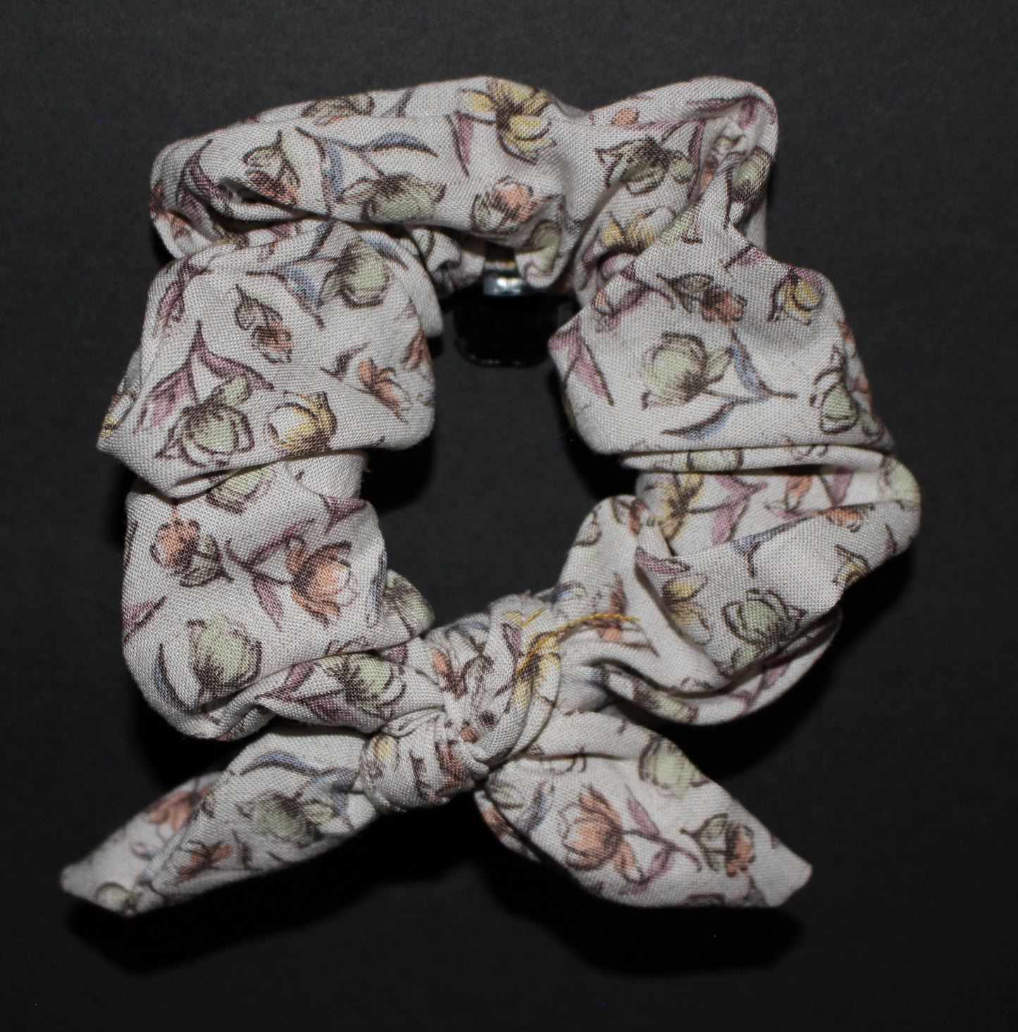 Scrunchie - The Virgie - Tulips